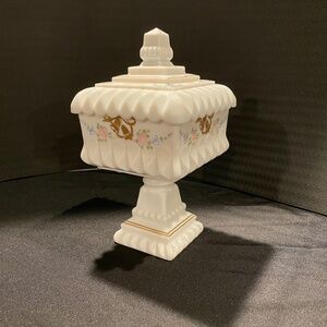 Westmoreland Milk Glass 50th Anniversary Wedding Cake Box w/ Lid